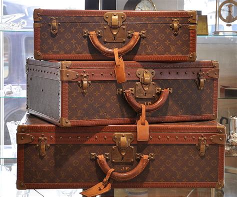 vintage louis vuitton luggage as decoration|vintage louis vuitton wardrobe trunk.